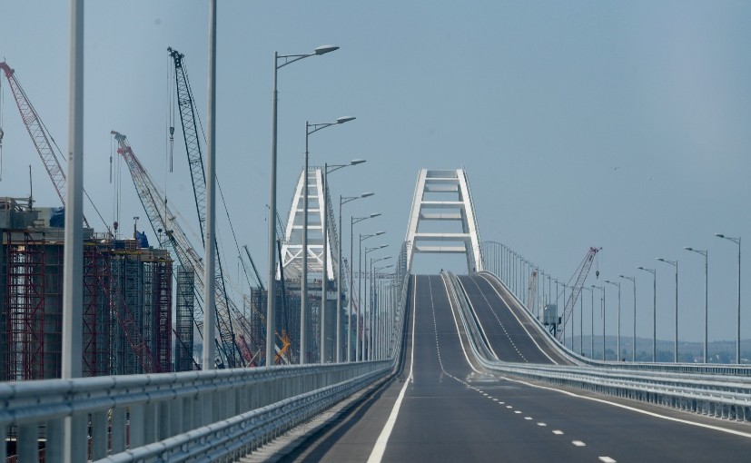 Verkehr auf der Krim-Brücke in den ersten zwölf Stunden bricht alle Rekorde