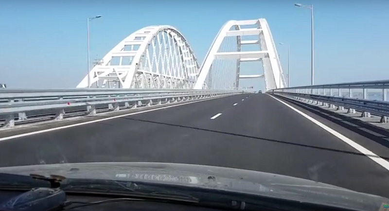 Erster Verkehrsunfall auf der neuen Krim-Brücke